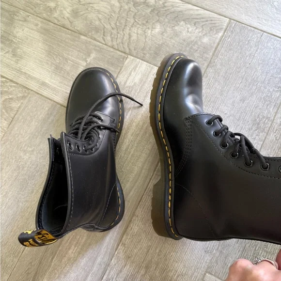 Dr. Martens 1460 Women’s Black Leather Boots Size 10 - Picture 9 of 10